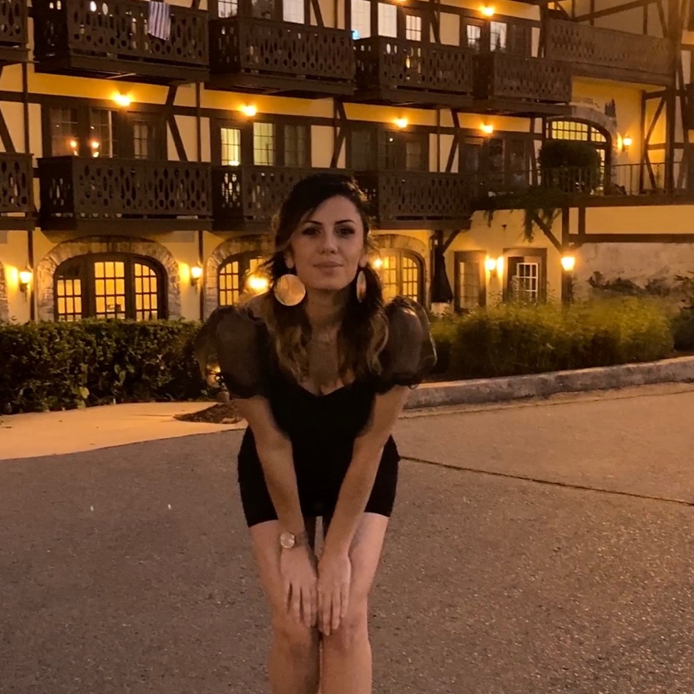 Meet your Posher, Alina